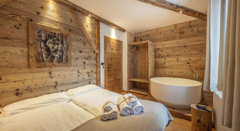 Alla Regia Wellness, con sauna e vasca idromassaggio