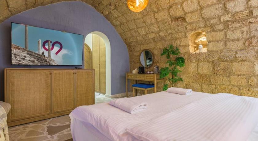 Beit Chams Sunset Suite in Batroun