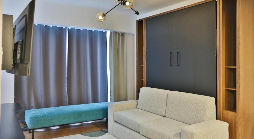 Image of Junior Suite,1 King Bed and 1 Sofabed 12