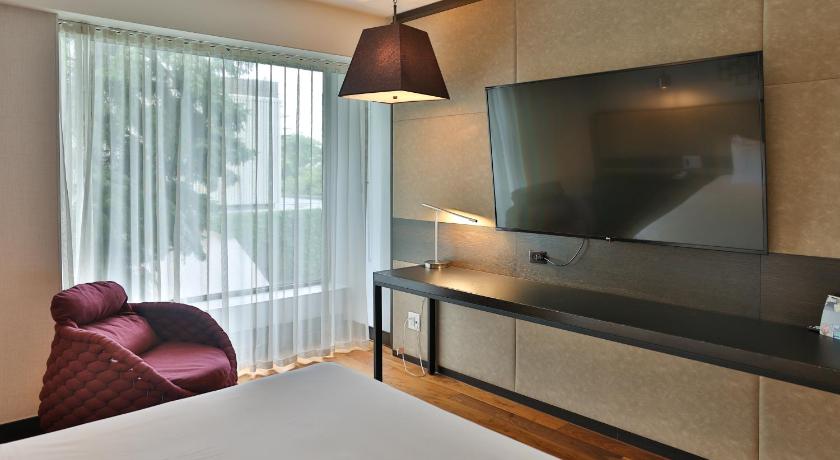 Image of Bi-Level Presidential Suite 8