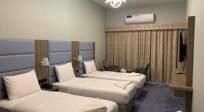 Silver Sand Hotel - image 12