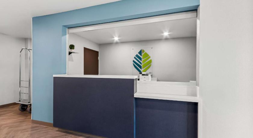 피닉스 (AZ) WoodSpring Suites Gilbert - Mesa Gateway Airport 숙소 외관