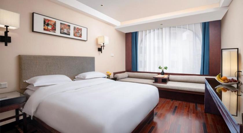 Image of Superior King Room 4
