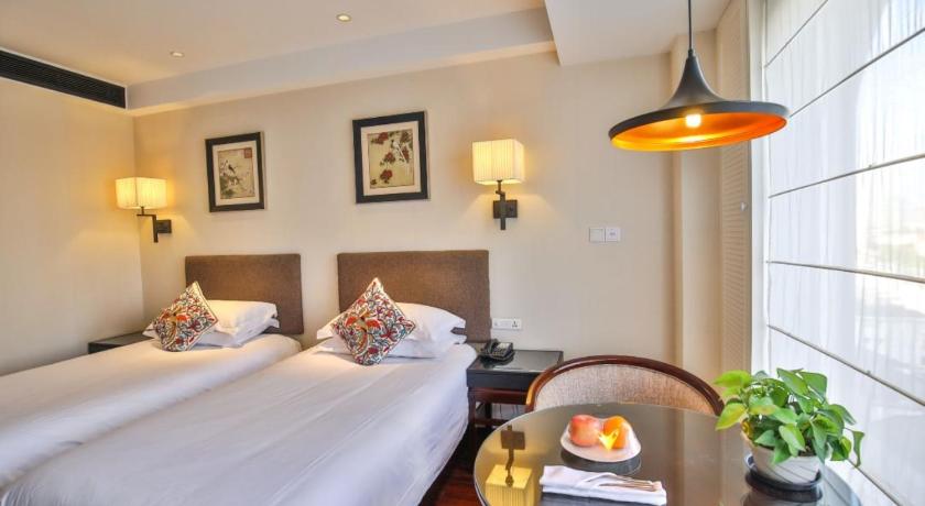 Image of Superior Queen Room 3