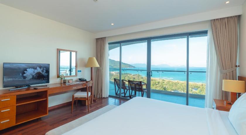 Foto Deluxe Twin dengan Pemandangan Laut (Deluxe Twin Ocean View) 2