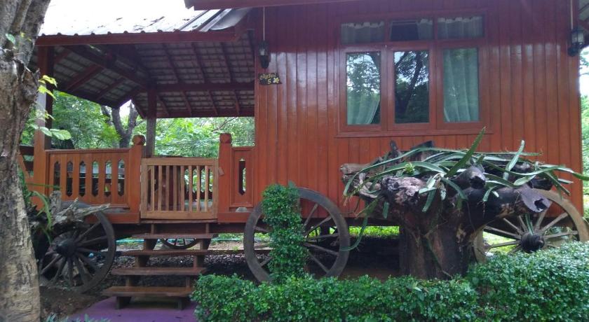 Image of Standard Twin Room with Garden View 3