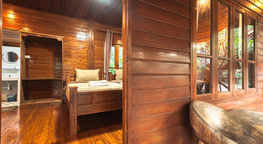 Image of Standard Triple Room 3