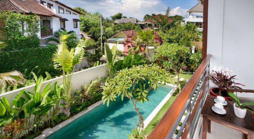 Echo Beach Villa and Apartment photo