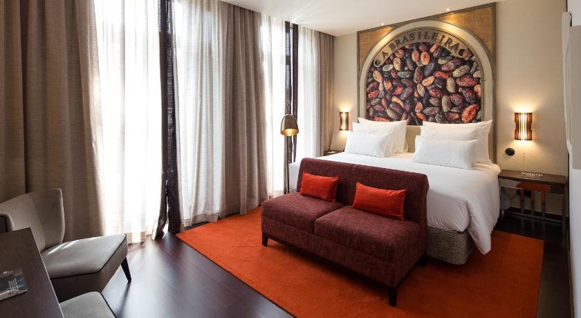 Porto Pestana Porto - A Brasileira 5-Star Hotel room