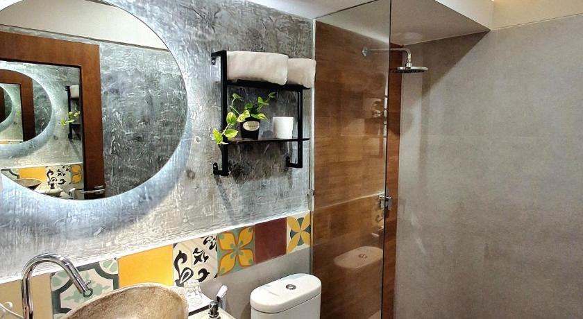 Image of Executive Double or Twin Room 12
