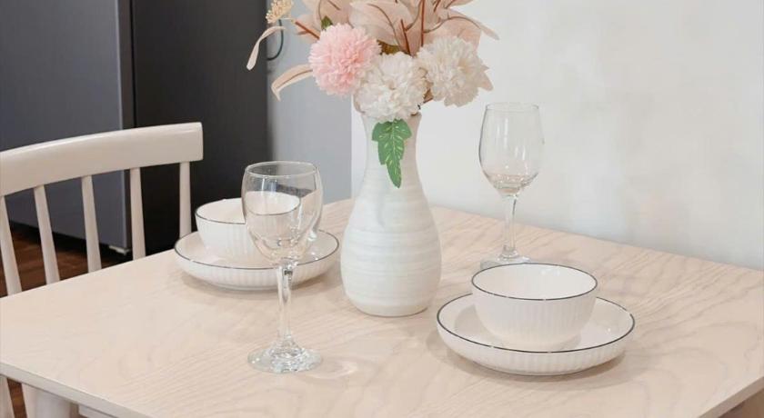 Image of Family Room 13