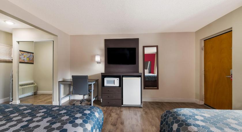 Image of 2 Queen Beds, Nonsmoking, Accessible 1