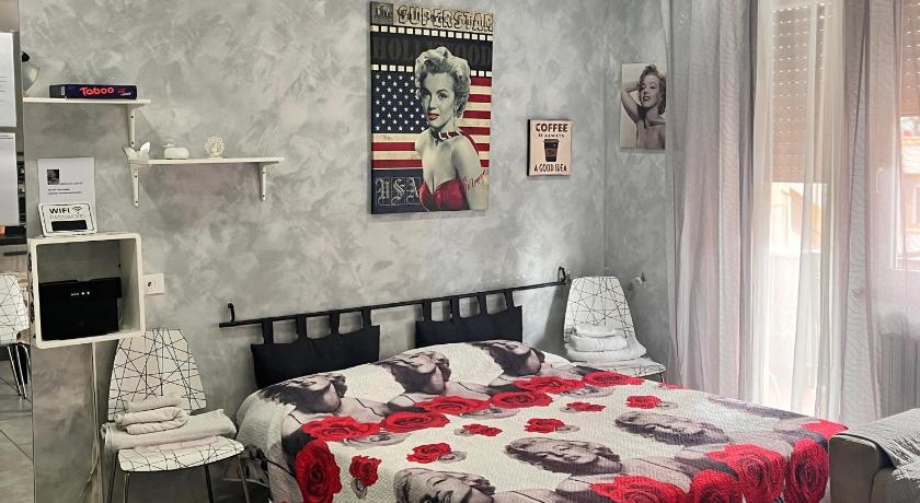 Marilyn House