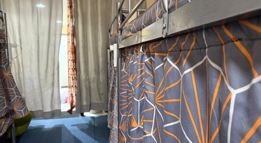 Rovers Boys Hostel Dubai Near Gold Souq Metro - image 4