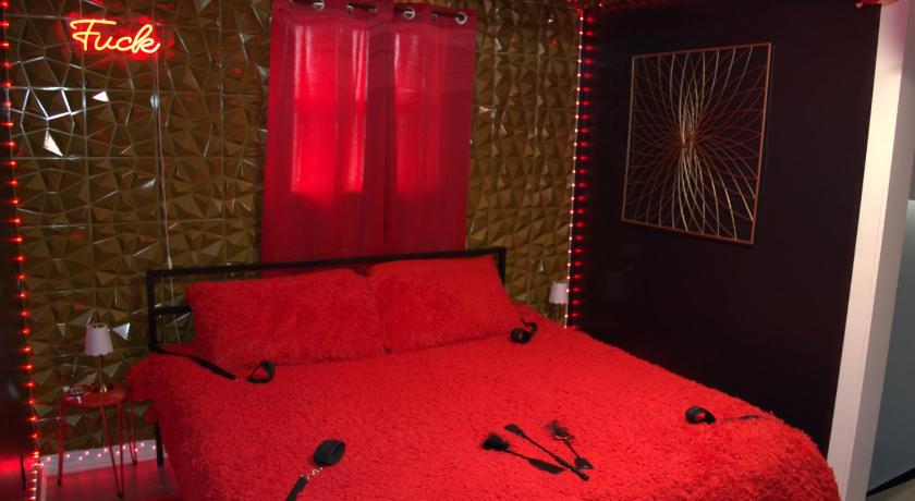 NUOVO letto matrimoniale Kink Loft Naughty Playrooms