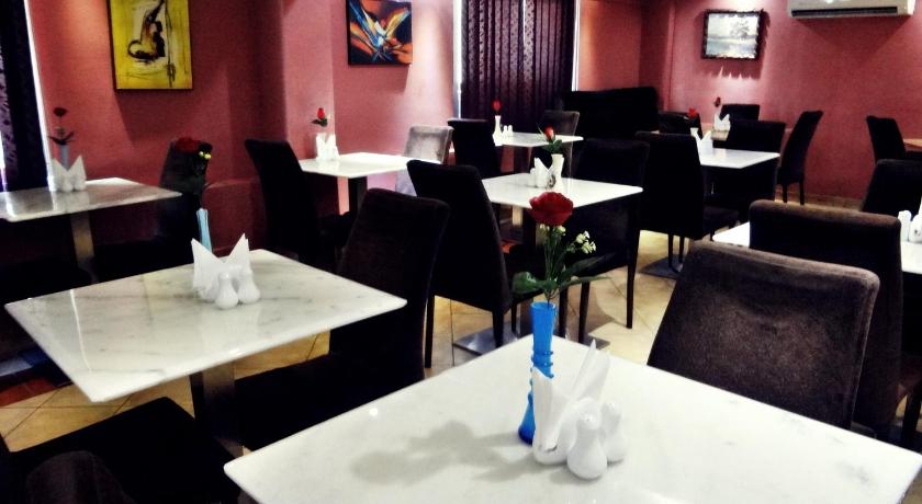 Grand Nova Hotel - image 11