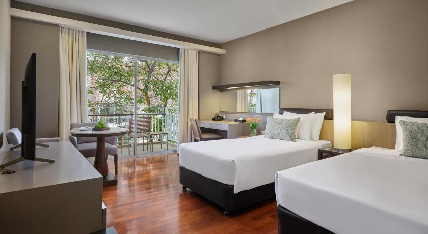 バンコク The Park Nine Hotel Srinakarin  4つ星 ホテル 眺望