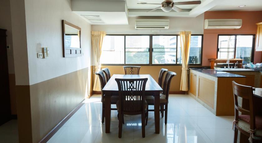 UPAR Hotels Silom - image 10