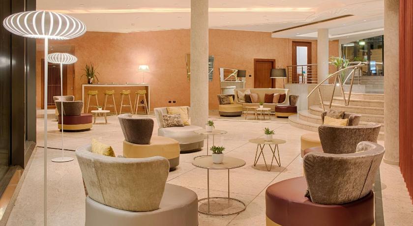 Lecco NH Lecco Pontevecchio 4-Star Hotel restaurant