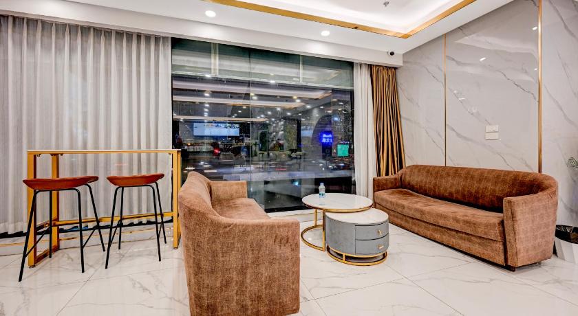 Dancenter Bangkok Travellers Hotel - image 5