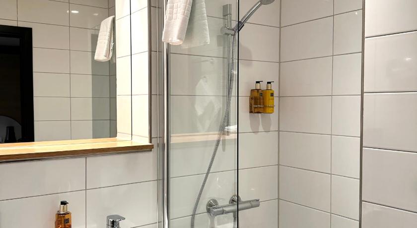 Image of Superior Twin Room 12