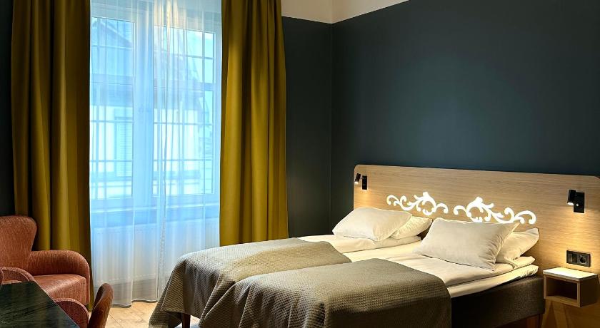 Image of Superior Twin Room 5