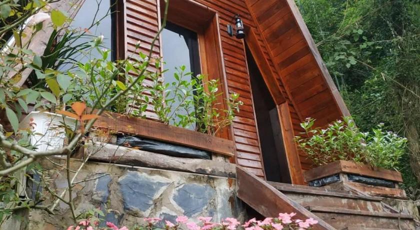 Homestay Đien Bien- Thung Lung Hoa Hong