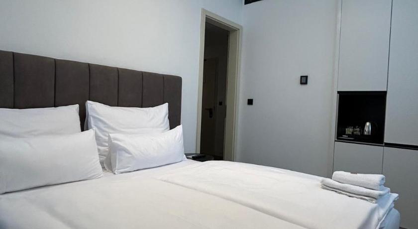 Image of Lower Ground Floor Double Room 1