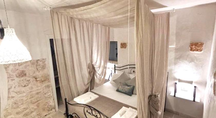 普蒂尼亚诺 Luxury Suite & Spa Trullo Monte Farella 4星级 单人房 套房