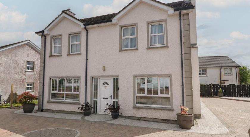 Donagh Cross Town House