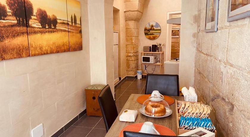 Image of Superior Suite 6