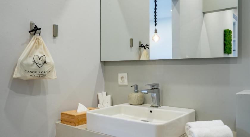 Canggu Dream Studios & Villas - image 42