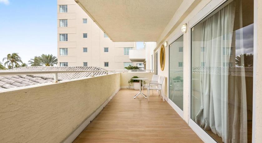 Immagine di balcony oceanview 1