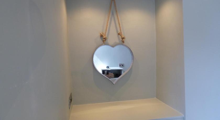 Image of Single Room 9