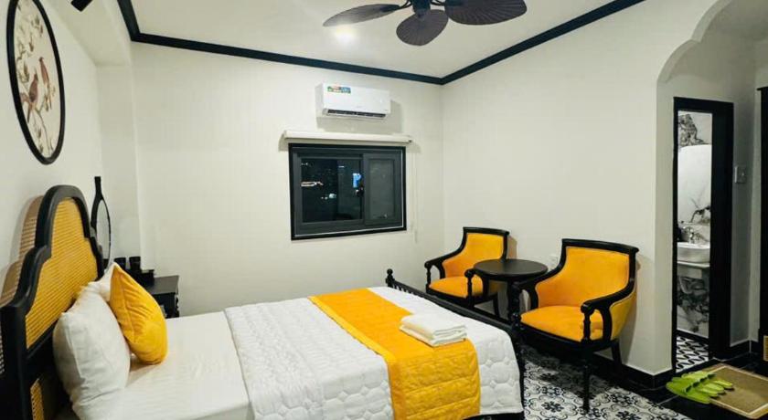 ホーチミン Phu Gia Luxury 3つ星 ホテル プール