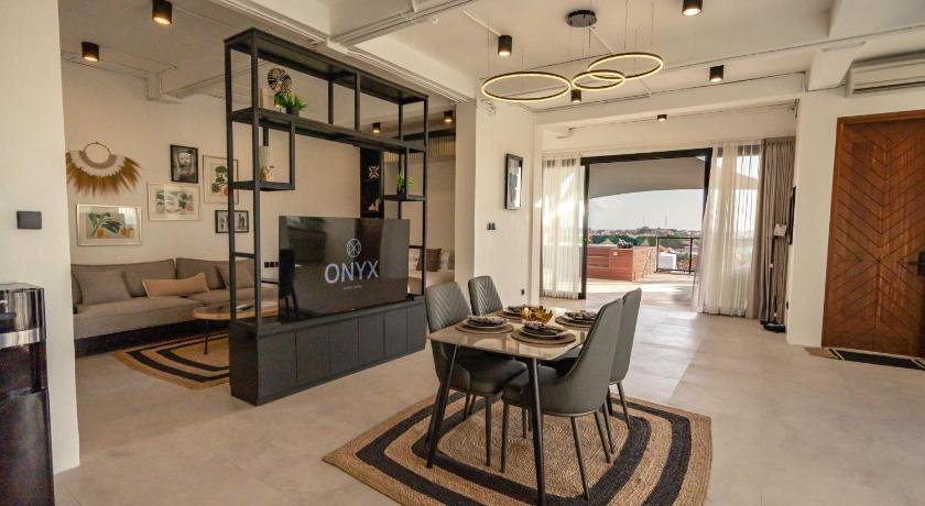 Onyx Beach Hotel - image 15
