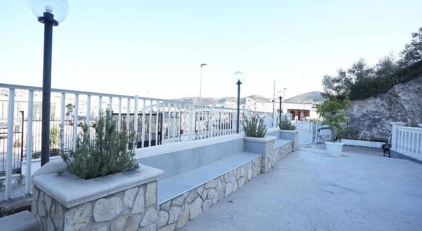 Bed and Breakfast Brezza Marina
