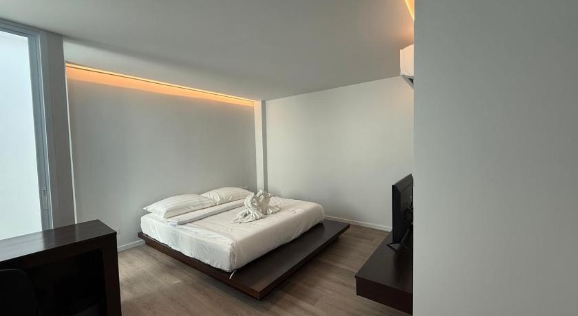 Image of Superior - 1 Queen Bed 3