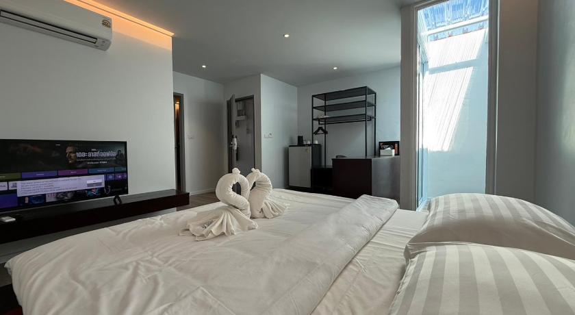 Image of Superior - 1 Queen Bed 0
