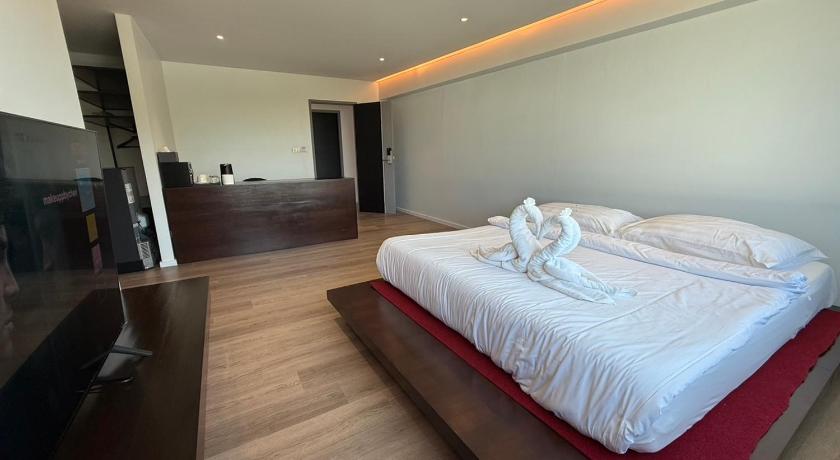 Image of Deluxe - 1 King Bed 17