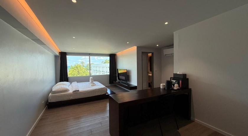 Image of Deluxe - 1 King Bed 9
