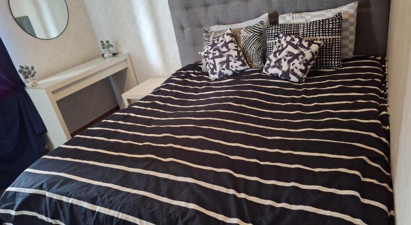 Örebro The castle & stay 5-Star Single Room exterior