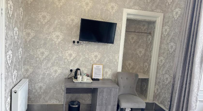 Image of Deluxe Double or Twin Room 3