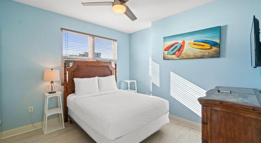 Image of Apartment with Sea View 5