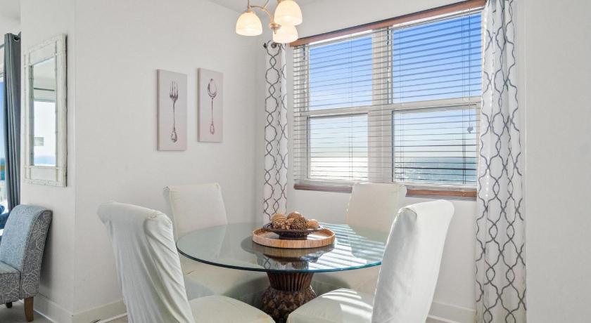Image of Apartment with Sea View 7