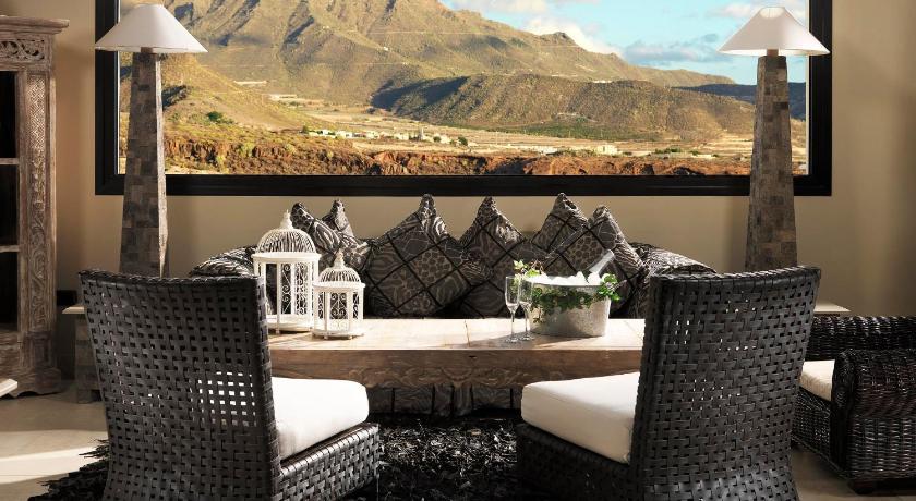 Image of Majestic Villa with Private Pool 4