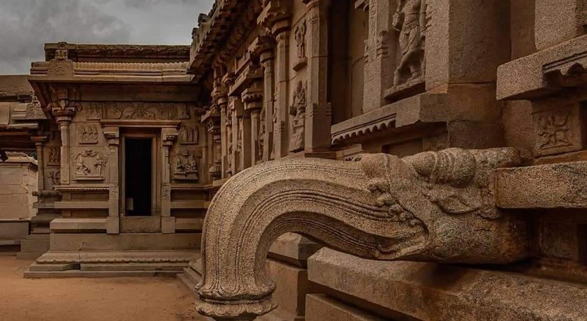ARCHANA PALACE HAMPI - image 8