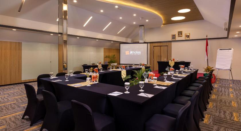 J4 Hotels Legian - image 45