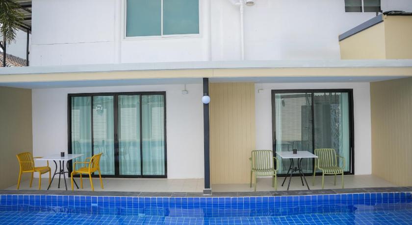 カンチャナブリ R2 Bed and Pool Kanchanaburi 3つ星 ホテル 客室