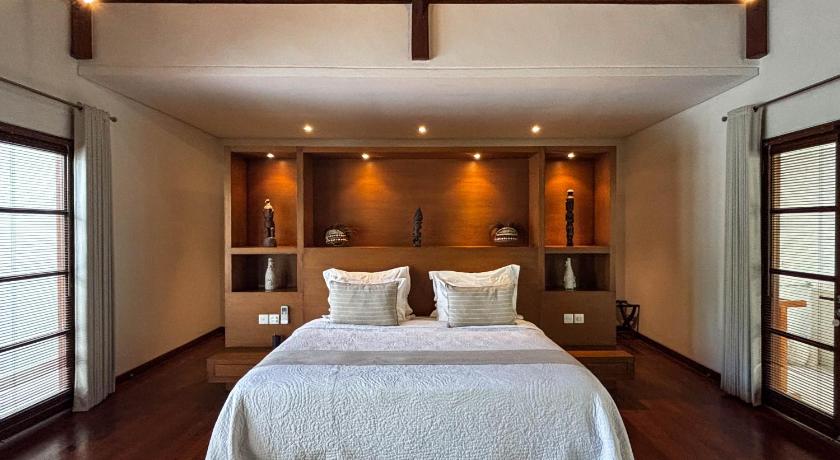 Image of 4 Bedroom Villa 6